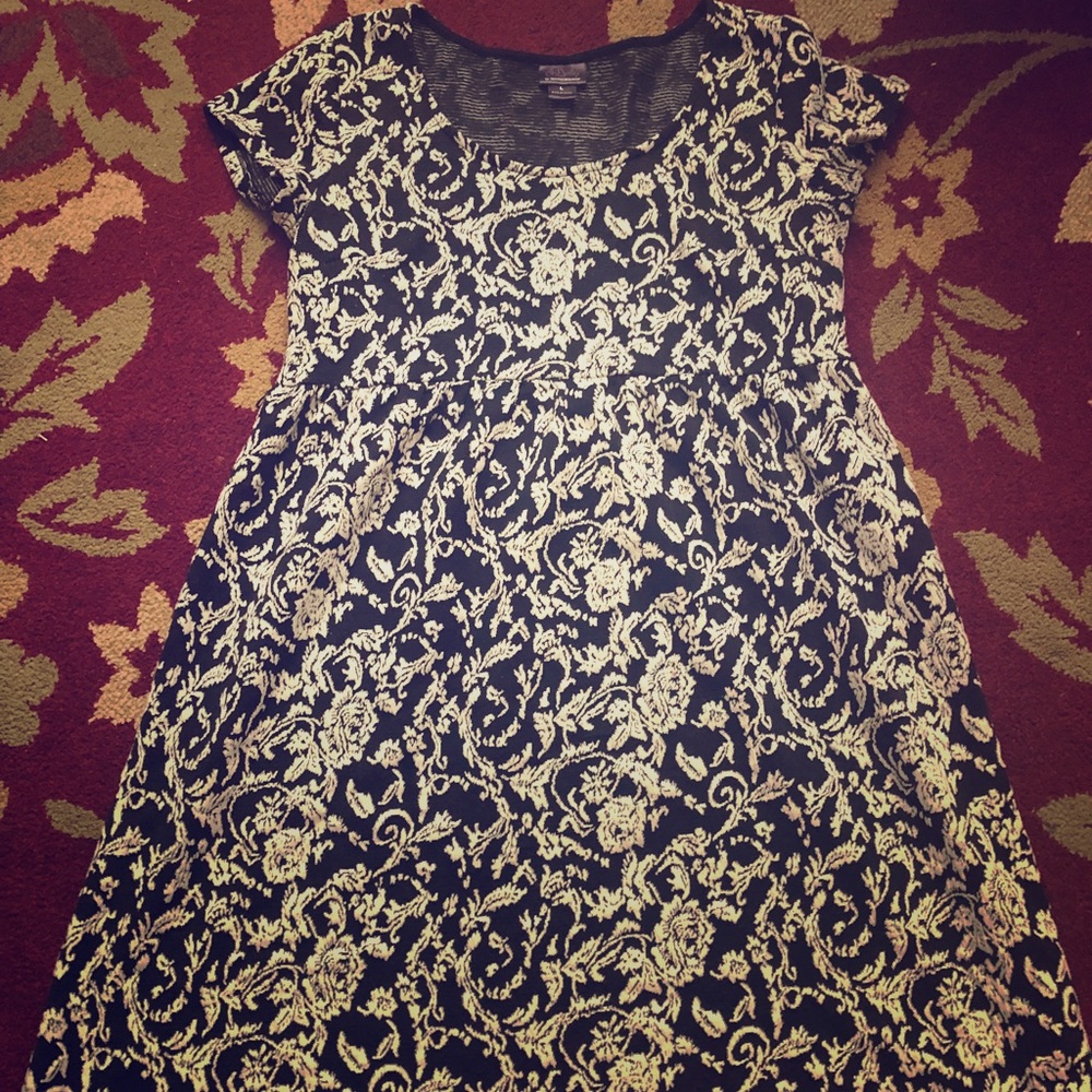 Maternity dress